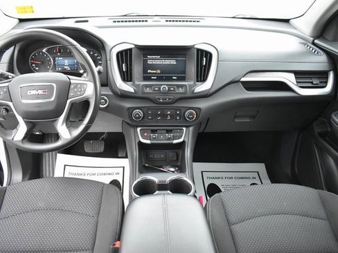 Used 2024 GMC Terrain SLE image 21