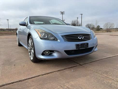 Used 2011 INFINITI G37 2dr Base w/ Premium Pkg image 30