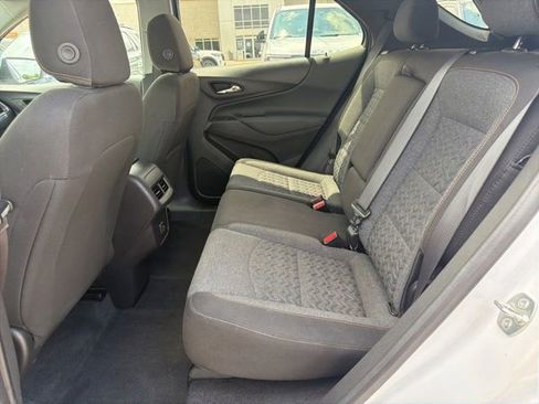 Used 2024 Chevrolet Equinox LT AWD/4WD image 17