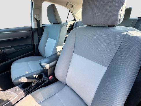 Used 2016 Toyota Corolla L FWD image 18