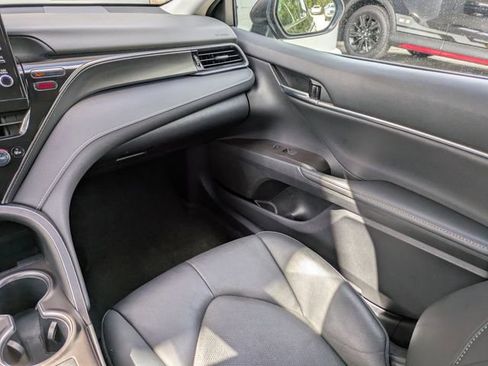 Used 2024 Toyota Camry XSE FWD image 17