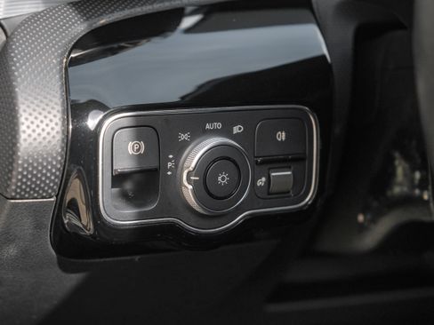 Used 2022 Mercedes-Benz A 220 image 26