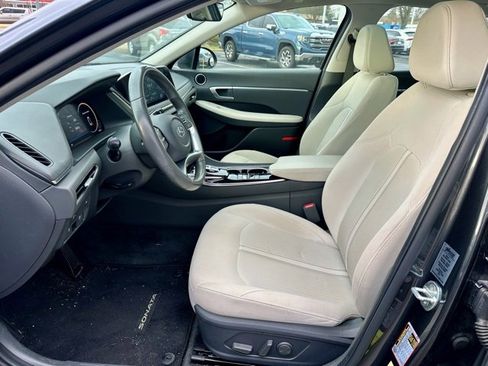 Used 2021 Hyundai Sonata SEL w/ Convenience Package image 12