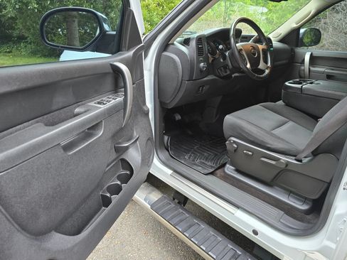 Used 2013 Chevrolet Silverado 1500 LT AWD/4WD image 20