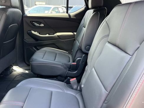 Used 2023 Chevrolet Traverse RS w/ LPO, Floor Liner Package FWD image 21