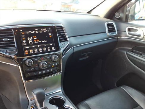 Used 2021 Jeep Grand Cherokee Limited image 14
