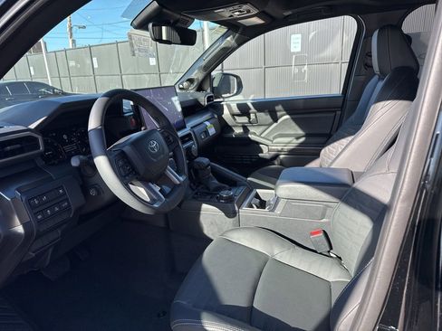 New 2025 Toyota 4Runner TRD Off-Road Premium image 10