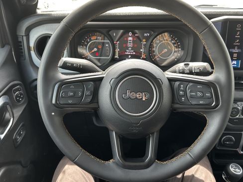Used 2024 Jeep Wrangler Unlimited Sport AWD/4WD image 20