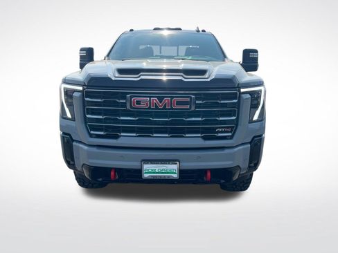Used 2025 GMC Sierra 3500 AT4 w/ AT4 Premium Plus Package AWD/4WD image 9