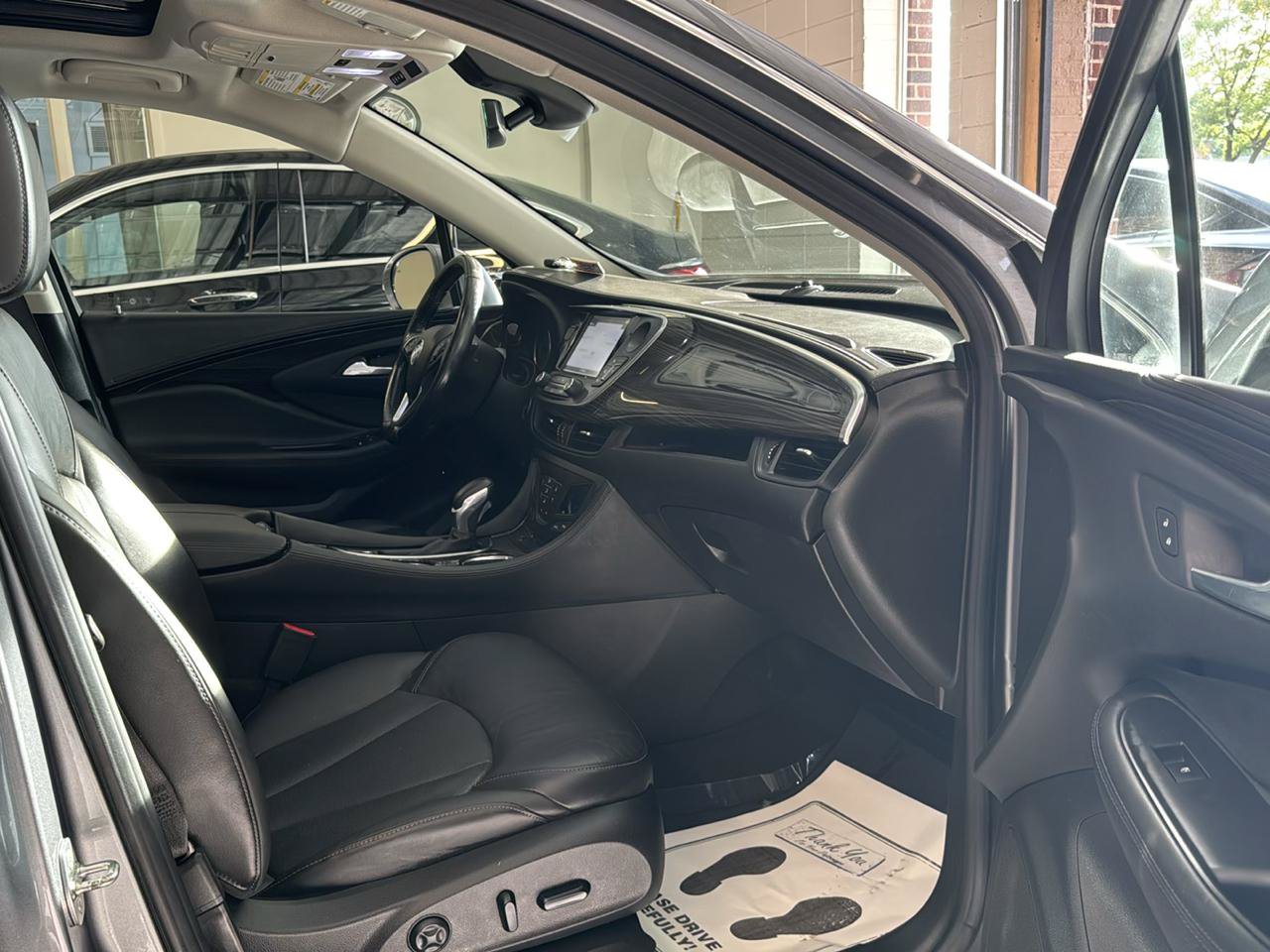 Used 2019 Buick Envision Premium w/ Driver Confidence Package AWD/4WD image 31