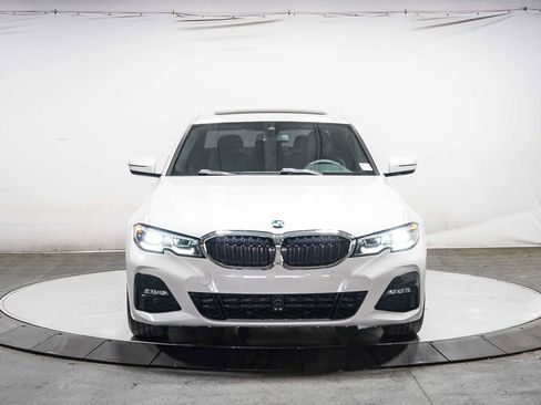 Used 2019 BMW 330i Sedan w/ M Sport Package RWD image 6