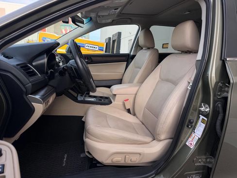 Used 2017 Subaru Outback 3.6R Limited image 37