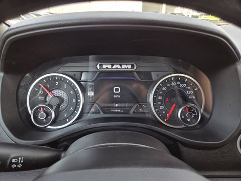 Used 2025 RAM 1500 Classic Warlock image 36