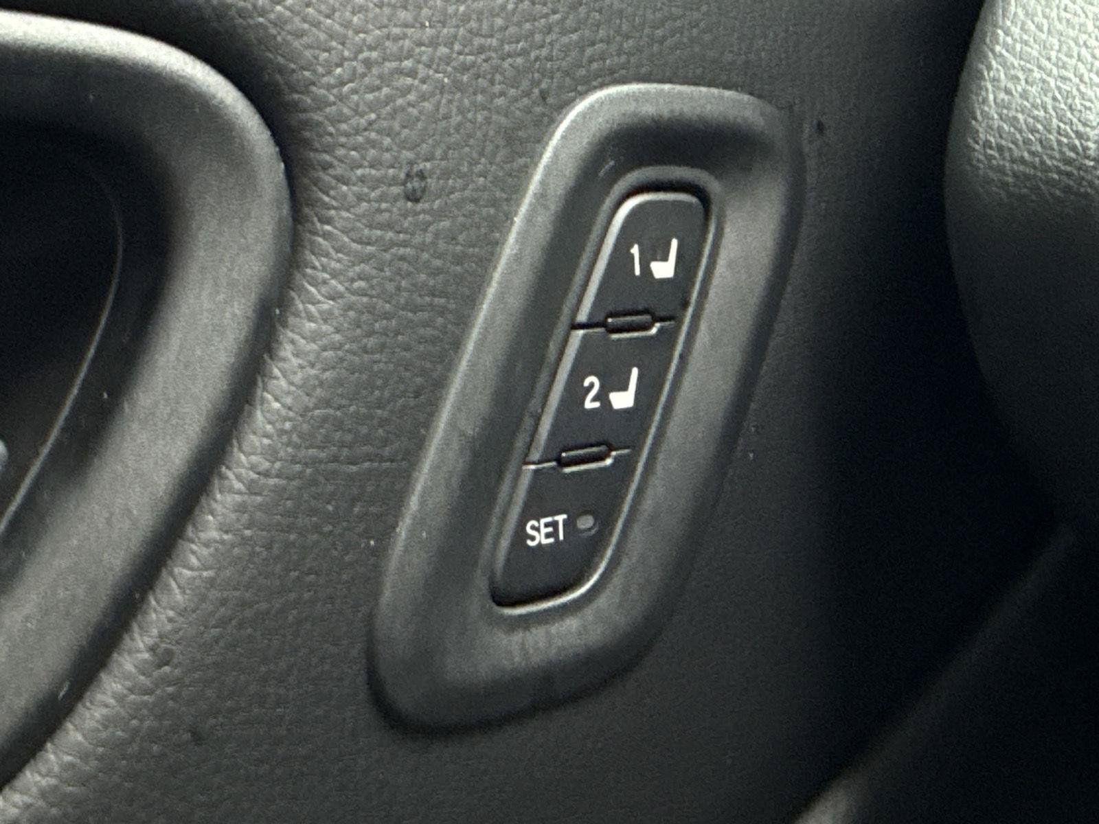 Used 2023 Honda Pilot EX-L image 16