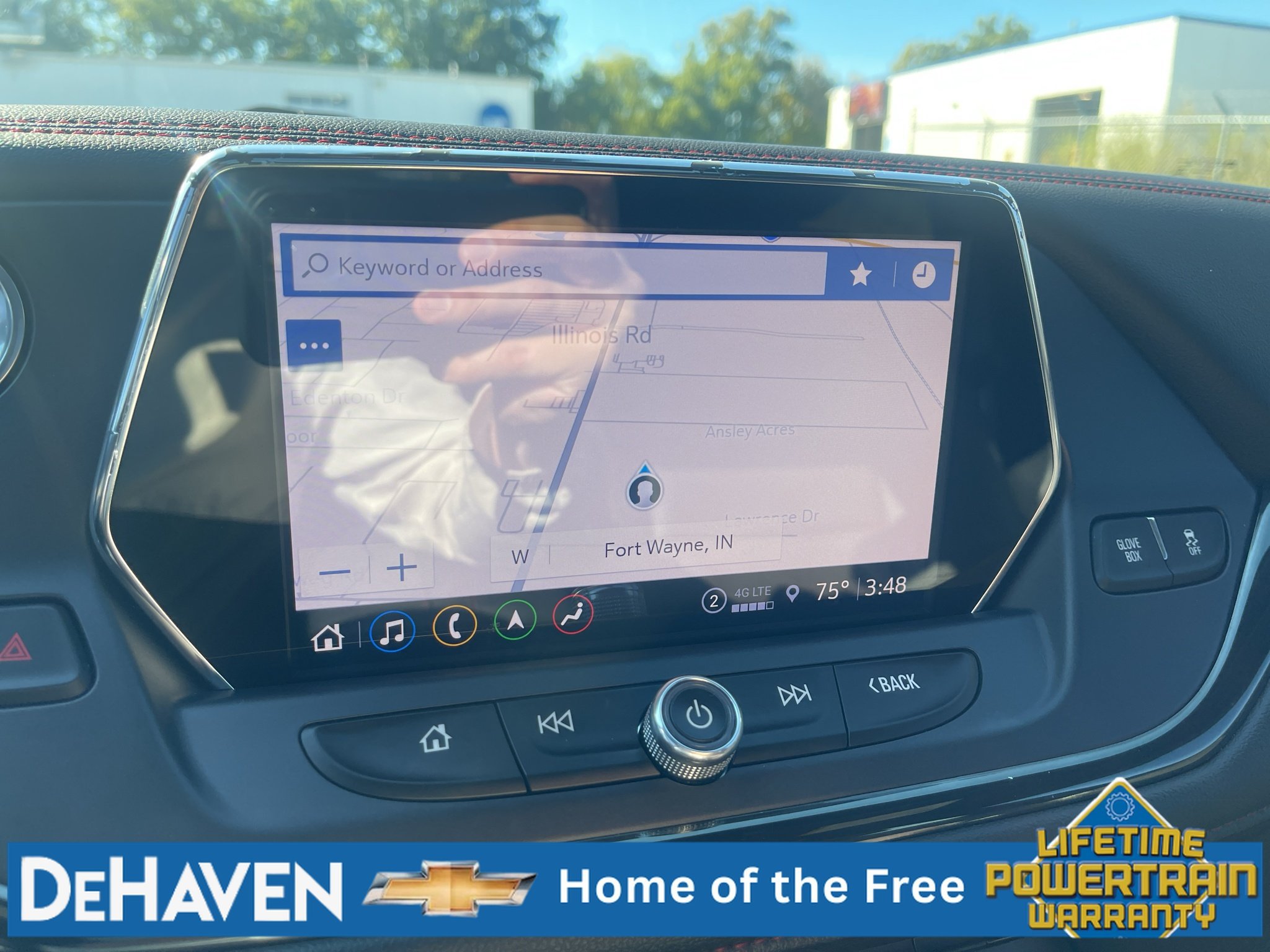 Used 2022 Chevrolet Blazer RS w/ Enhanced Convenience Package FWD image 16