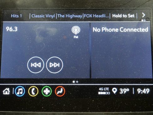 Used 2024 Chevrolet Malibu LT image 17