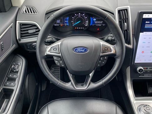 Certified 2022 Ford Edge SEL w/ Convenience Package image 7