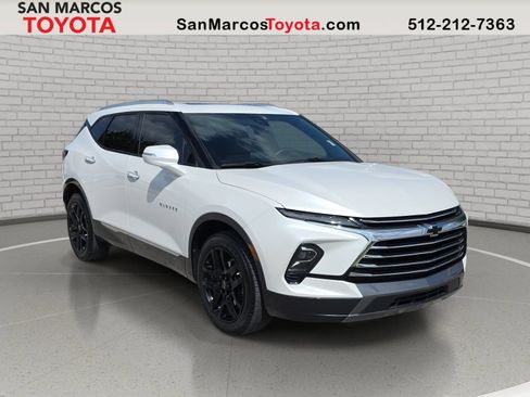 Used 2023 Chevrolet Blazer Premier w/ Enhanced Convenience Package AWD/4WD image 3