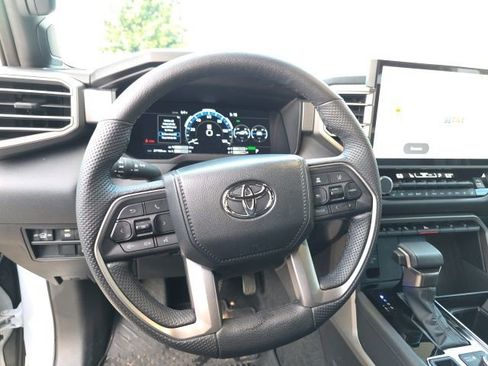 Used 2025 Toyota Sequoia Limited image 14