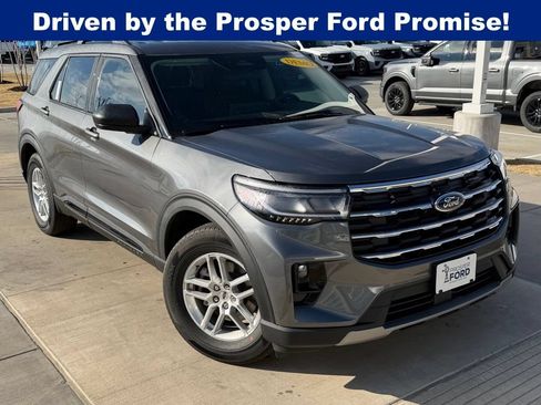 New 2026 Ford Explorer Active w/ Active Comfort Package RWD image 4