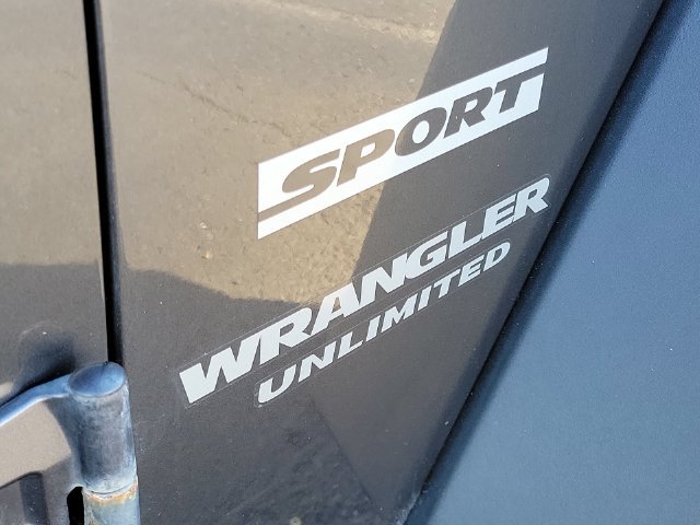 Used 2016 Jeep Wrangler Unlimited Sport w/ Quick Order Package 24S AWD/4WD image 31