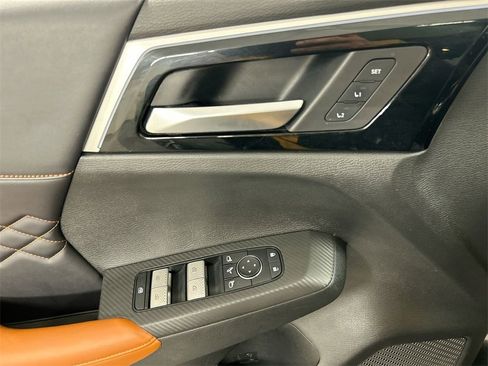 Used 2023 Mitsubishi Outlander SEL 40th Anniversary image 11