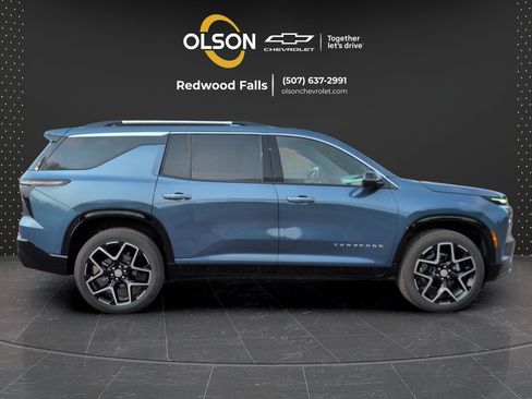 Used 2026 Chevrolet Traverse High Country w/ LPO, Floor Liner Package AWD/4WD image 6