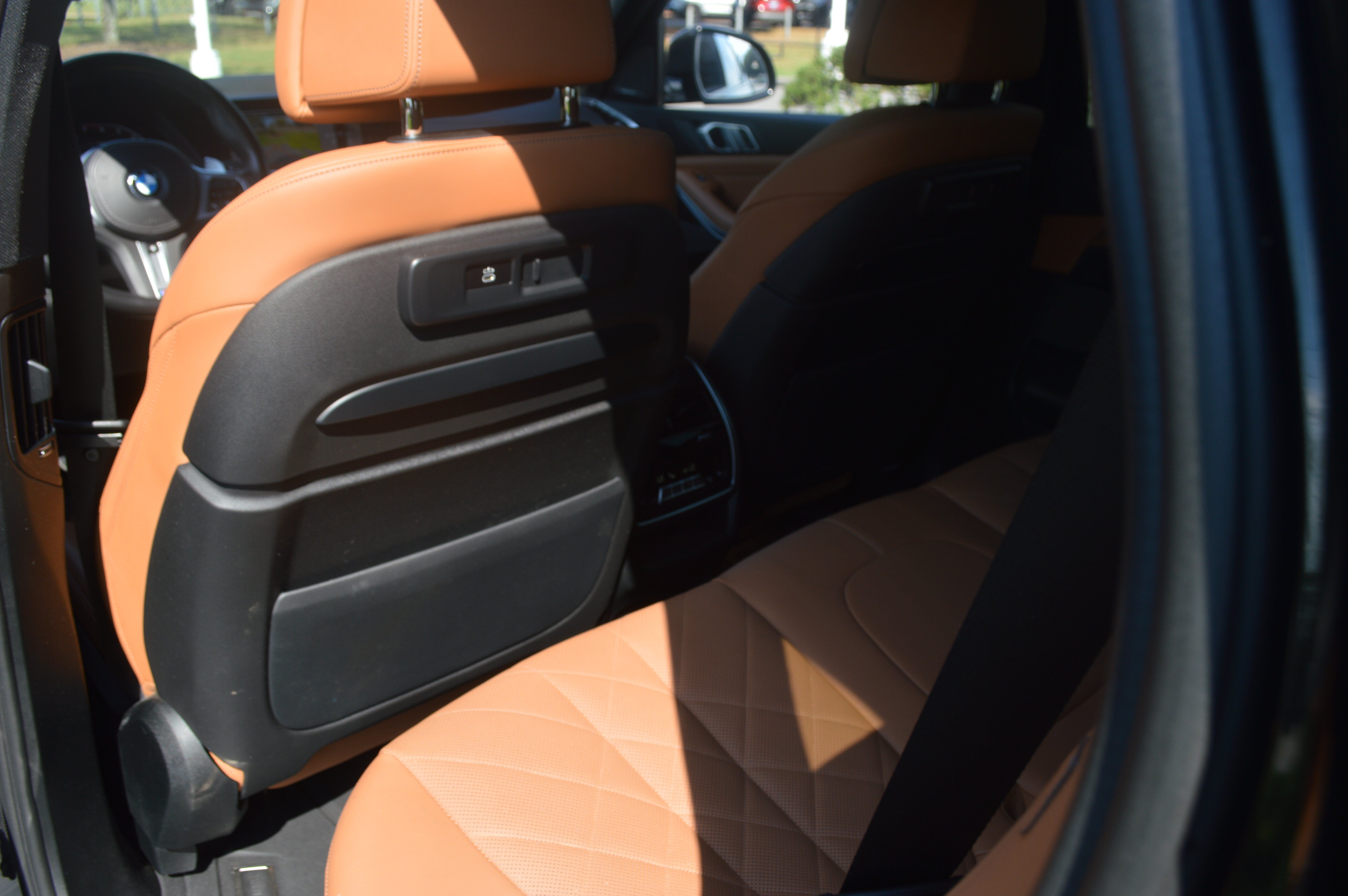 Used 2023 BMW X5 M50i AWD/4WD image 25