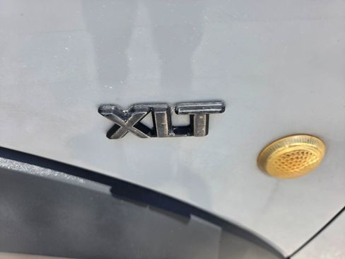 Used 2011 Ford Transit Connect XLT FWD image 23