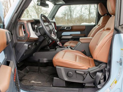 Used 2023 Ford Bronco Heritage Edition image 28