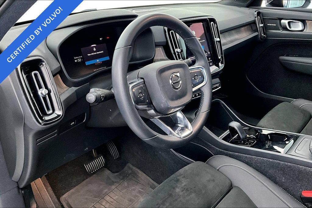 Certified 2023 Volvo XC40 Recharge Ultimate AWD/4WD image 16