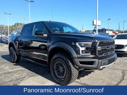 Certified 2018 Ford F150 Raptor w/ Equipment Group 802A Luxury image 2