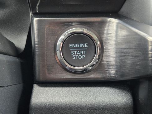 New 2026 Ford F250 Lariat w/ Black Appearance Package image 25