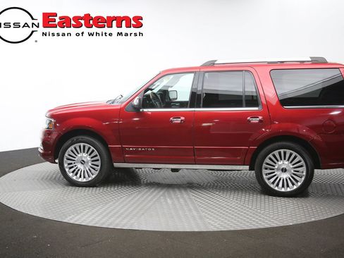 Used 2016 Lincoln Navigator Reserve AWD/4WD image 64