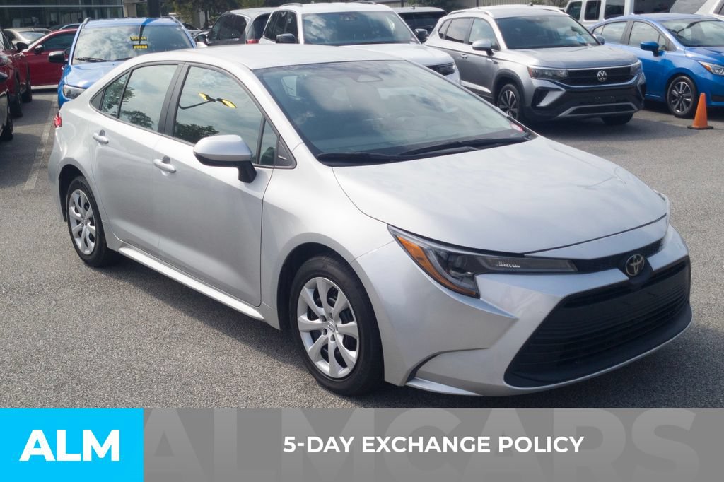 Used 2024 Toyota Corolla LE FWD image 3