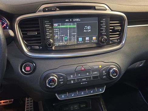 Used 2017 Kia Sorento SX image 20