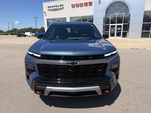 Used 2025 Chevrolet Traverse Z71 w/ Driver Confidence Package AWD/4WD image 8