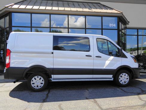 Used 2025 Ford Transit 250 Low Roof w/ Exterior Upgrade Package RWD image 3