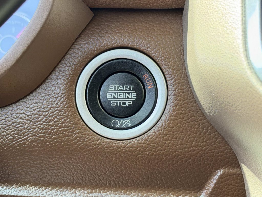 Used 2022 RAM 3500 Laramie AWD/4WD image 27