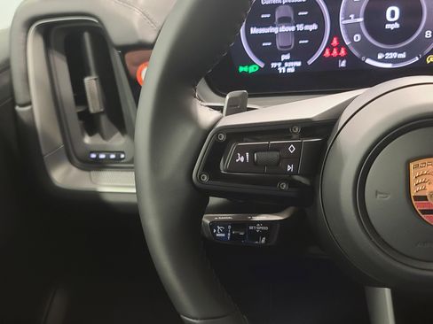 New 2026 Porsche Cayenne image 17