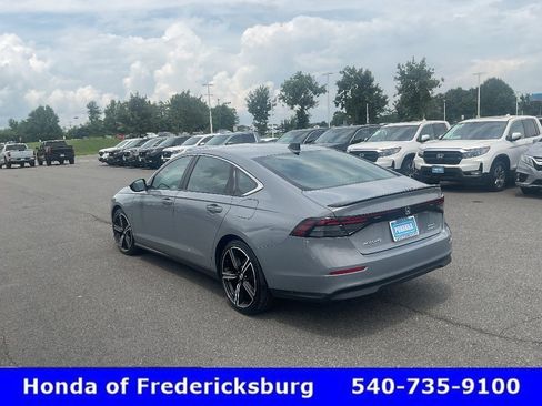 Used 2023 Honda Accord Sport image 3