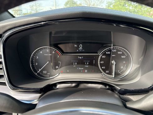 New 2026 Cadillac XT5 Luxury w/ LPO, Floor Liner Package image 34