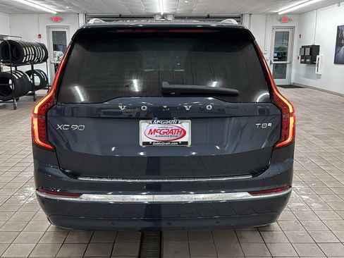 New 2026 Volvo XC90 T8 Plus w/ Protection Package Premier image 6