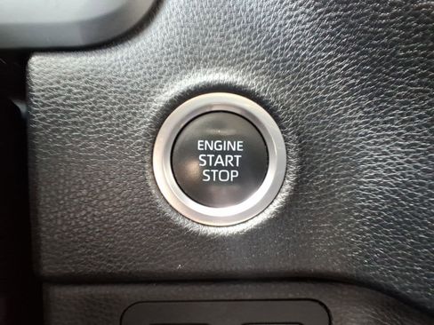 Used 2022 Toyota Tundra SR5 AWD/4WD image 27