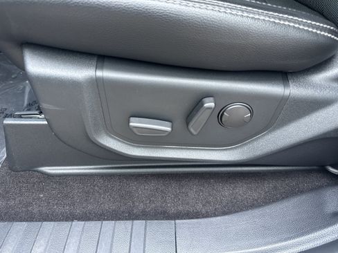 Used 2019 Ford F150 Lariat AWD/4WD image 5