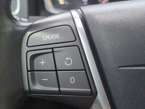 Used 2016 Volvo V60 T5 Cross Country w/ Convenience Package AWD/4WD image 15