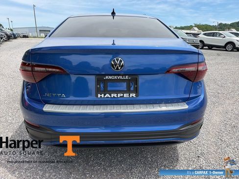 Used 2023 Volkswagen Jetta Sport FWD image 4