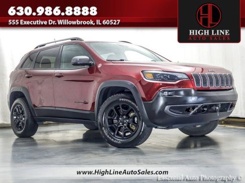 Used 2021 Jeep Cherokee Trailhawk AWD/4WD image 1