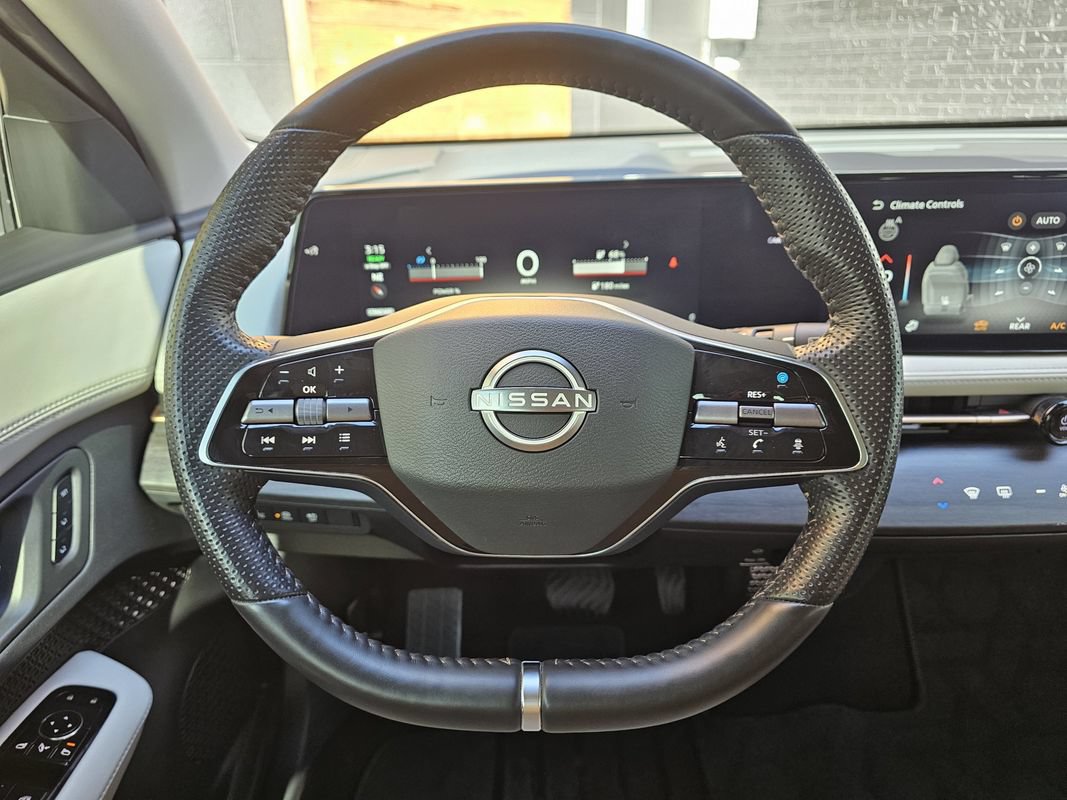 Used 2024 Nissan Ariya AWD image 22