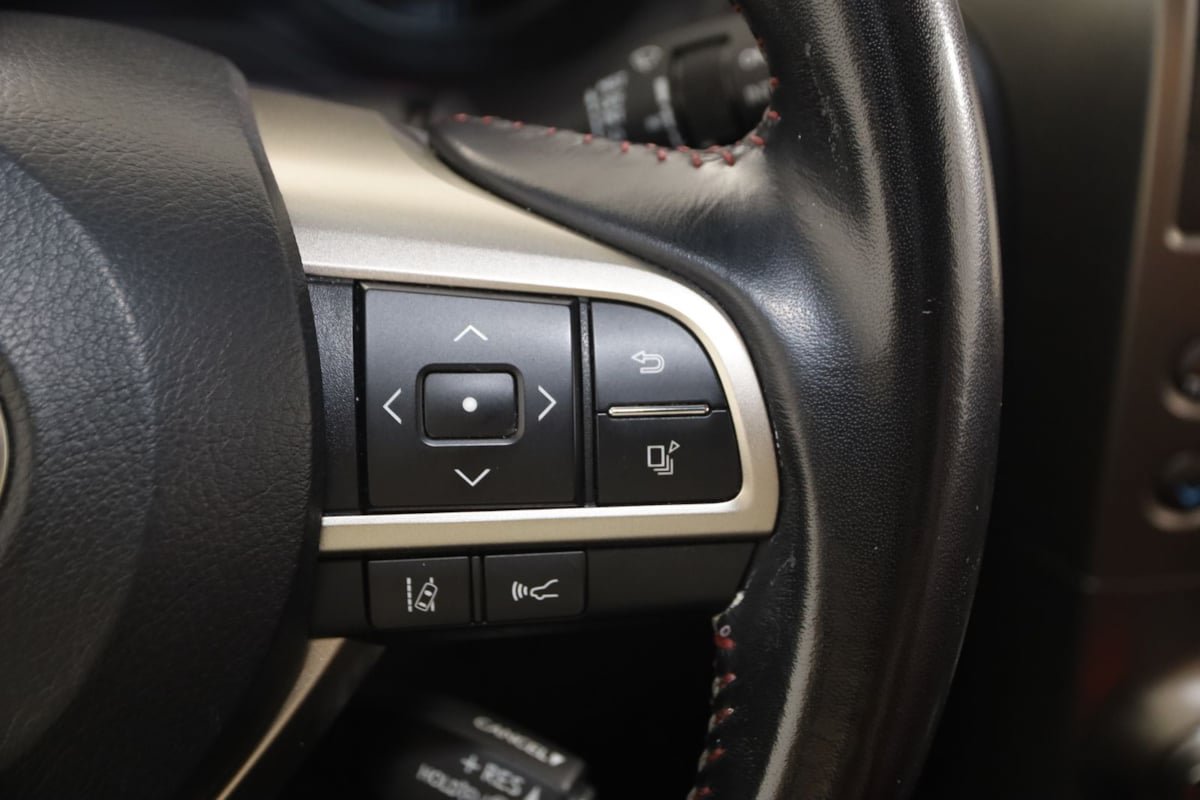 Used 2021 Lexus GX 460 w/ Accessory Package AWD/4WD image 35